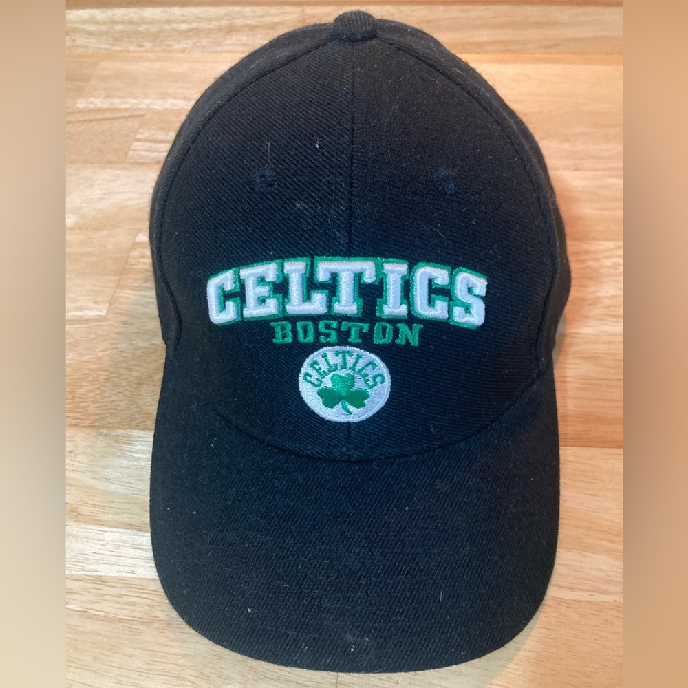 Vintage 90’s Boston Celtics SnapBack Hat